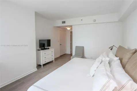 325 S Biscayne Boulevard Miami FL 33131