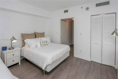 325 S Biscayne Boulevard Miami FL 33131