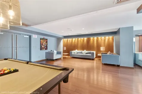 325 S Biscayne Boulevard Miami FL 33131