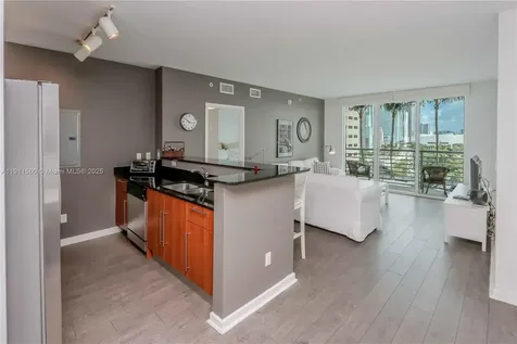 325 S Biscayne Boulevard Miami FL 33131