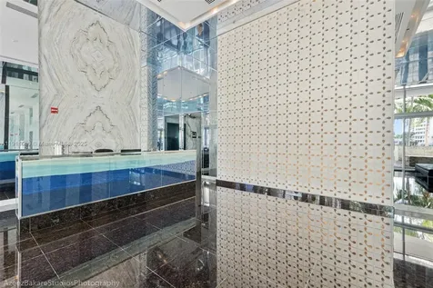 325 S Biscayne Boulevard Miami FL 33131