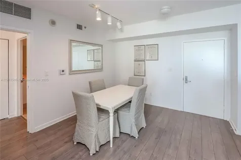 325 S Biscayne Boulevard Miami FL 33131