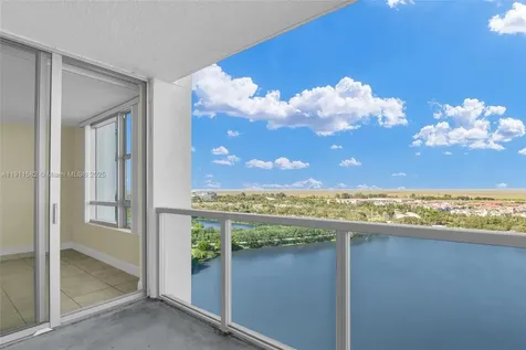 2681 N Flamingo Road Sunrise FL 33323