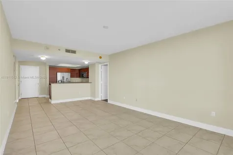 2681 N Flamingo Road Sunrise FL 33323