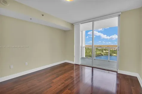 2681 N Flamingo Road Sunrise FL 33323