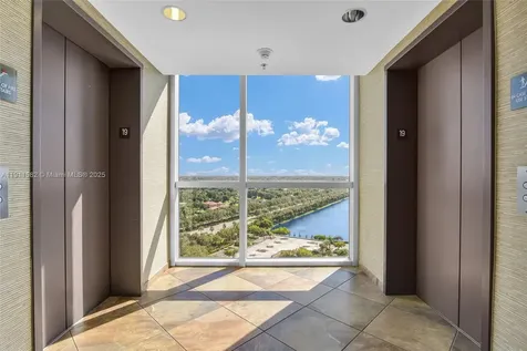 2681 N Flamingo Road Sunrise FL 33323