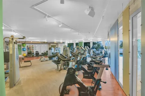 2681 N Flamingo Road Sunrise FL 33323