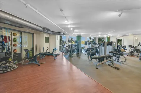 2681 N Flamingo Road Sunrise FL 33323