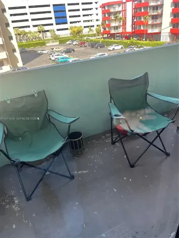 1825 W 44th Place Hialeah FL 33012