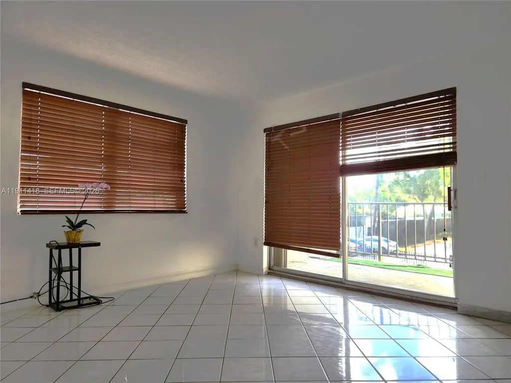1225 NE 124th Street North Miami FL 33161