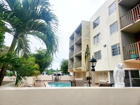 1225 NE 124th Street North Miami FL 33161