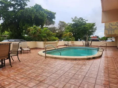 1225 NE 124th Street North Miami FL 33161