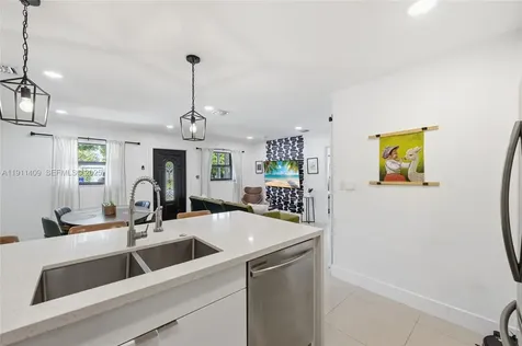 1464 NE 28th Street Pompano Beach FL 33064