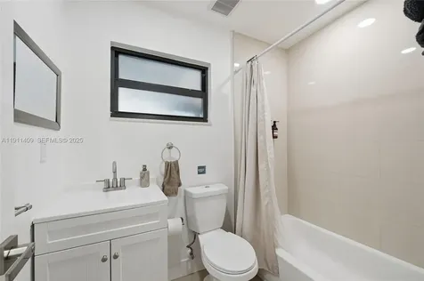 1464 NE 28th Street Pompano Beach FL 33064