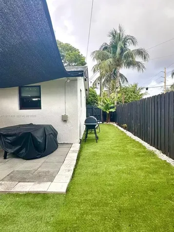1464 NE 28th Street Pompano Beach FL 33064