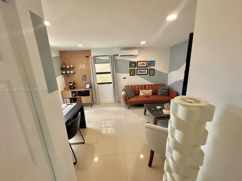 1464 NE 28th Street Pompano Beach FL 33064