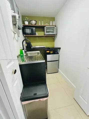 1464 NE 28th Street Pompano Beach FL 33064
