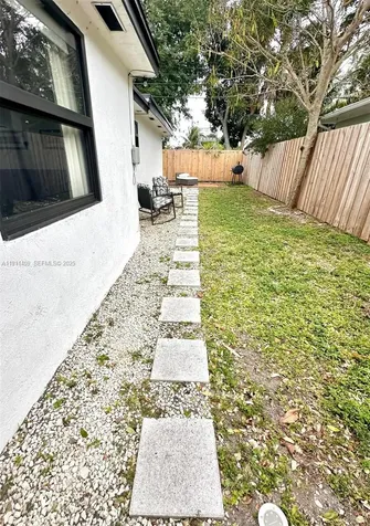 1464 NE 28th Street Pompano Beach FL 33064