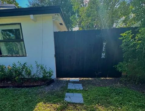 1464 NE 28th Street Pompano Beach FL 33064
