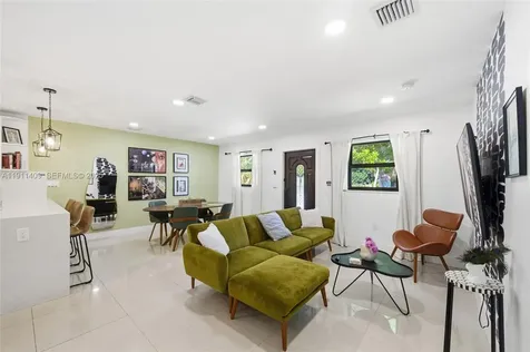 1464 NE 28th Street Pompano Beach FL 33064