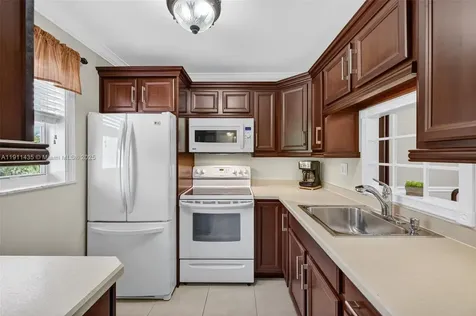 3501 NW 47th Avenue Lauderdale Lakes FL 33319