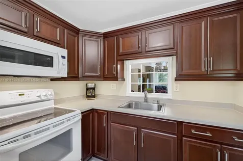 3501 NW 47th Avenue Lauderdale Lakes FL 33319