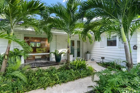 14941 SW 69th Court Palmetto Bay FL 33158