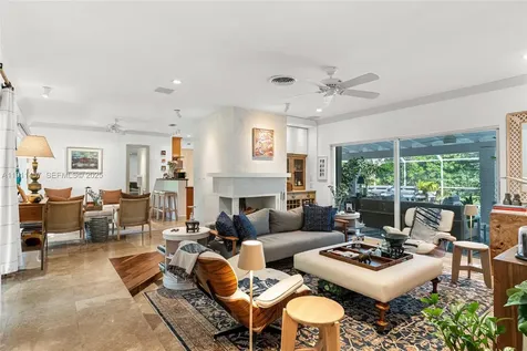 14941 SW 69th Court Palmetto Bay FL 33158