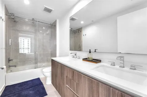 488 NE 18th Street Miami FL 33132