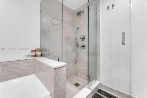 488 NE 18th Street Miami FL 33132