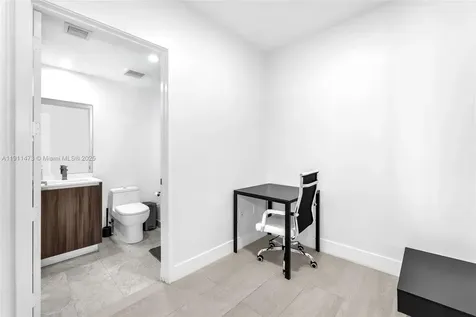 488 NE 18th Street Miami FL 33132