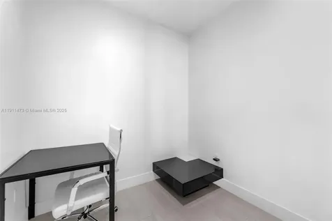 488 NE 18th Street Miami FL 33132