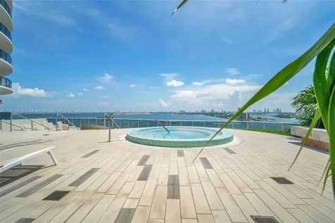 488 NE 18th Street Miami FL 33132