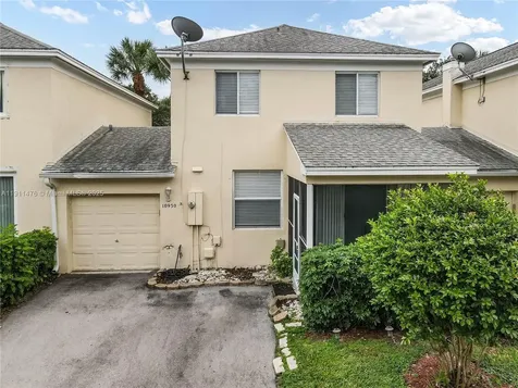 10930 Jewel Box Lane Tamarac FL 33321