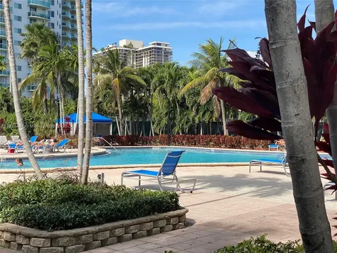 19370 Collins Avenue Sunny Isles Beach FL 33160