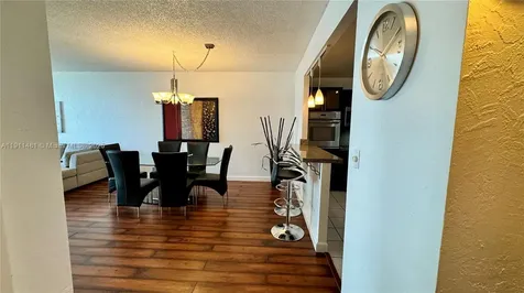 19370 Collins Avenue Sunny Isles Beach FL 33160