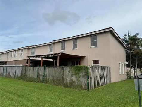 27450 SW 138th Path Homestead FL 33032