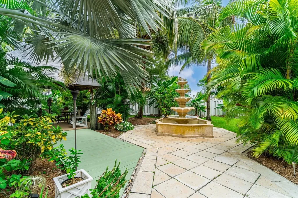 12743 SW 220th Street Miami FL 33170