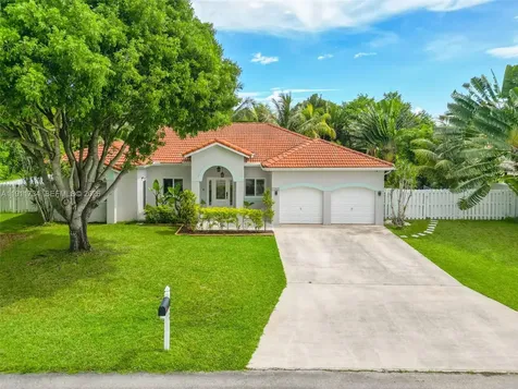12743 SW 220th Street Miami FL 33170