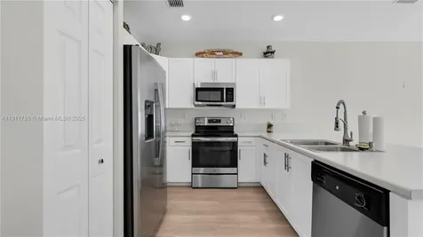 10547 W 34th Court Hialeah FL 33018