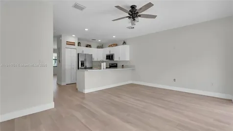 10547 W 34th Court Hialeah FL 33018