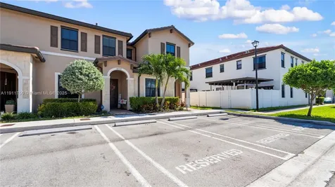 10547 W 34th Court Hialeah FL 33018