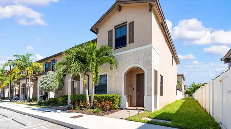 10547 W 34th Court Hialeah FL 33018