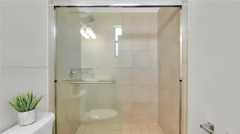 10547 W 34th Court Hialeah FL 33018