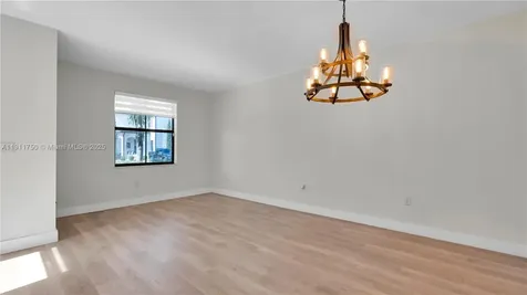 10547 W 34th Court Hialeah FL 33018
