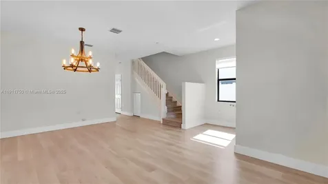 10547 W 34th Court Hialeah FL 33018