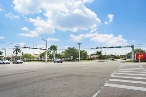 6411-6417 Stirling Road Davie FL 33314