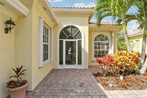4909 Grassleaf Drive Palm Beach Gardens FL 33418