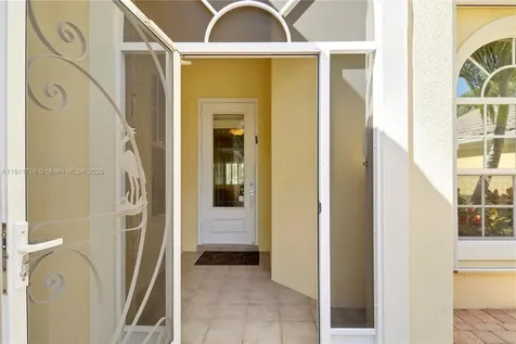 4909 Grassleaf Drive Palm Beach Gardens FL 33418