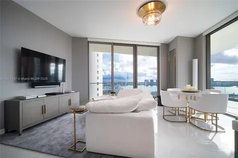18975 Collins Avenue Sunny Isles Beach FL 33160